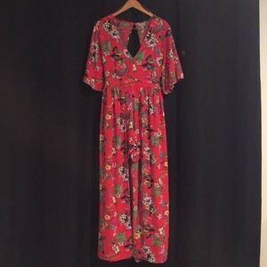 ***PRICE DROP*** NWT Red Floral ROMPER